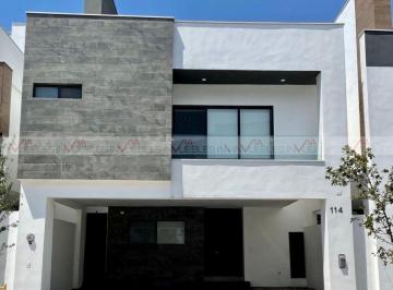 Casa · 284m² · 4 Recámaras · 3 Estacionamientos · Casa en Venta en Porto Cumbres