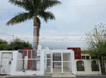 Casa · 130m² · 3 Recámaras · 1 Estacionamiento · Casa en Renta en Mitras Norte