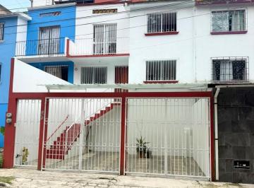 Casa · 2 Recámaras · 2 Estacionamientos · Casa en Renta en Colonia Reforma, Xalapa. 2 Recámaras y Cochera Para 2 Autos