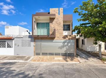 Casa · 140m² · 3 Recámaras · 2 Estacionamientos · Casa en Venta | Puente Moreno – Medellín de Bravo, Ver.