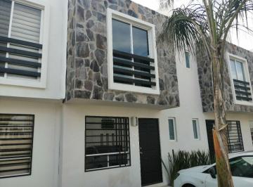 Casa de 3 habitaciones, Cuautlancingo · Residencial Cruz del Sur Frente a La Yesera