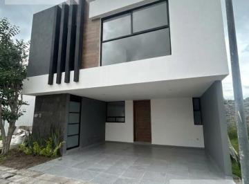 Casa · 223m² · 3 Recámaras · 2 Estacionamientos · Casa en Fraccionamiento San Diego Los Sauces