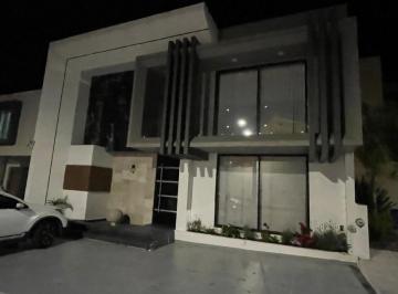 Casa de 3 habitaciones, Morelia · | Casa Amplia en Renta en Vistas de Altozano |