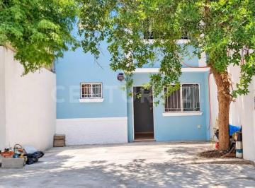 Casa · 97m² · 3 Recámaras · 2 Estacionamientos · Casa en Renta en Real del Valle, Santa Catarina, Nuevo Leon