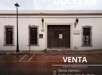 Casa uso de suelo de 8 habitaciones, Apaseo el Grande · Propiedad Antigua en Venta en Zona Centro, Calle Agustín Iturbide, Apaseo El Grande