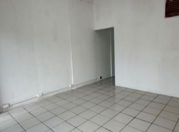 Local comercial , Monterrey · Local Comercial Ave Leones