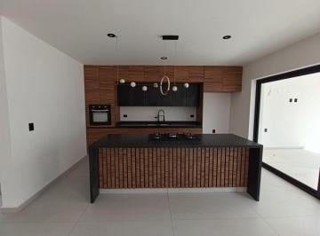 Casa en condominio de 4 habitaciones, Querétaro · Casa Nueva en Venta en Lomas de Juriquilla | 4 Recámaras y Jardín