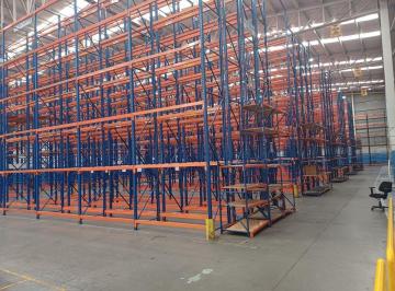 Nave industrial , Cuautitlán Izcalli · Bodega en Renta Cuautitlán, con Racks