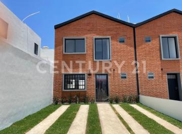 Casa · 110m² · 3 Recámaras · 2 Estacionamientos · Casa en Renta Fracc. Montellano II