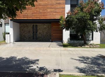 Casa de 3 habitaciones, León · Casa en Venta Lomas del Molino