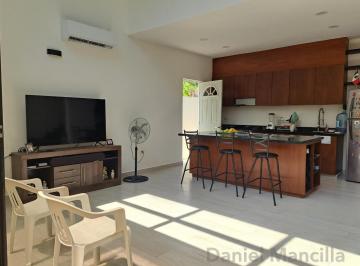 Casa · 140m² · 3 Recámaras · 2 Estacionamientos · Casa en Venta en Puerto Morelos, Residencial Aldea Ha, 3 Recámaras y Alberca Propia
