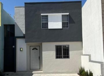 Casa · 124m² · 2 Recámaras · 2 Estacionamientos · Casa en Renta Amueblada y Equipada