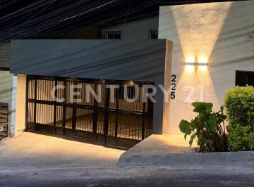 Casa · 230m² · 3 Recámaras · 2 Estacionamientos · Casa en Renta | Colinas de San Jerónimo | Monterrey, N. L.
