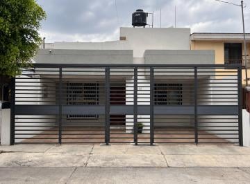 Casa de 3 habitaciones, Zapopan · Casa de Una Planta en Venta en La Calma, Zapopan | Excelente Estado de Conservación