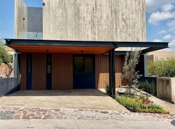 9755c7a2ef68e2c335e391a16c7c65f413a03c12cccfd8b635088fc6c35ff4f9 · Casa Nueva en Venta en Altozano Querétaro