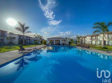 Casa · 97m² · 3 Recámaras · 1 Estacionamiento · Casa en Rinconada Santa Fe, Xochitepec, Morelos