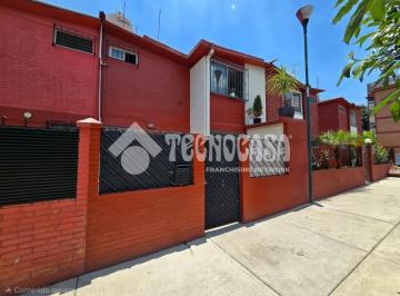 Foto · Casa - Venta