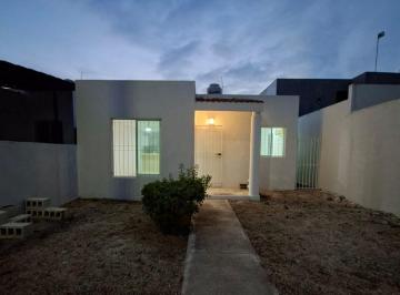 Casa de 2 habitaciones, Mérida · Casa en Renta en Caucel