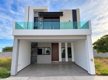 Casa de 4 habitaciones, Mazatlán · Casa en Venta en Versalles Residencial de 4 Recamaras y 200 m² de Construccion