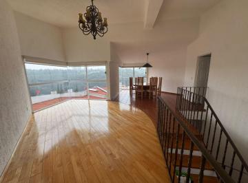 Casa de 3 habitaciones, Cuajimalpa de Morelos · Casa en Venta con Jardines