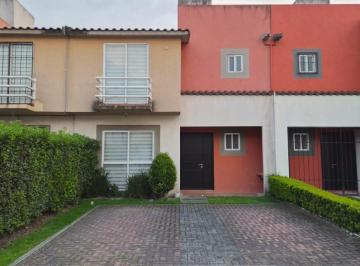 Foto 1 · Casa en Renta en Villa Toscana con 3 Recamaras, Cerca del Aeropuerto de Toluca