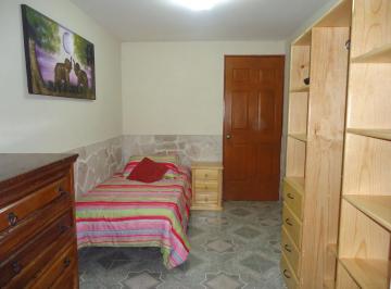 Departamento compartido de 3 habitaciones, Guadalajara · Cuartos Amueblados Para Hombre