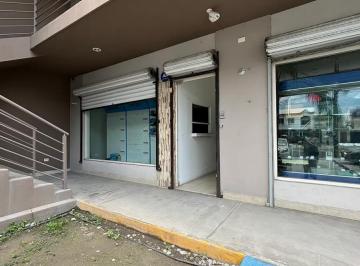 1 · Local en Renta en Monterrey, Sobre Rodrigo Gómez en Colonia Central en Pb