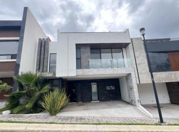 Casa · 279m² · 3 Recámaras · 2 Estacionamientos · Casa en Venta Condominio Parque Veracruz, Lomas de Angelópolis III, Puebla.