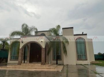Casa · 400m² · 3 Recámaras · Casa en Renta en La Colmena de Abajo