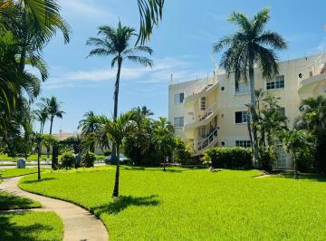 Departamento · 62m² · 2 Recámaras · 1 Estacionamiento · Departamento en Venta en Acapulco Diamante Ideal Para Airbnb | $1.75 Mdp en Puente del Mar - (4)
