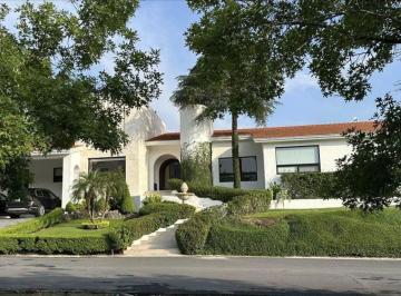Casa de 3 habitaciones, Santiago · Hermosa Casa en Renta en Las Misiones Clib Campestre