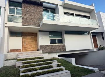 Casa en condominio de 5 habitaciones, Zapopan · Casa en Renta en Villaverona