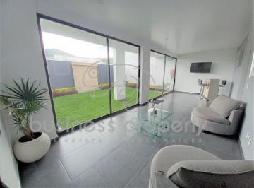 Casa · 278m² · 3 Recámaras · 3 Estacionamientos · Casa en Venta en Las Vilas Calacoaya
