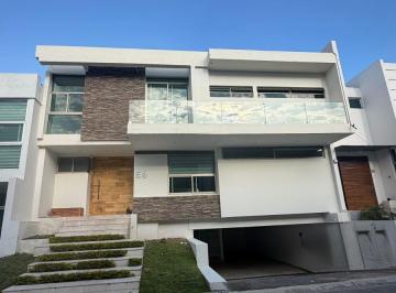 Casa en condominio de 5 habitaciones, Zapopan · Casa en Venta en Villaverona Excelente Tamaño y Precio
