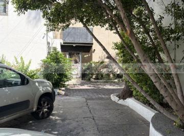Oficina · 150m² · 3 Recámaras · 6 Estacionamientos · Oficina en Renta en Valle del Mirador