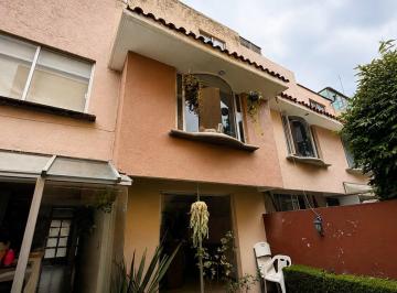 Casa de 3 habitaciones, Tlalpan · Amplia Casa con Jardín y Estacionamiento