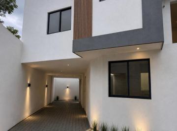 Casa de 3 habitaciones, Puebla · Casa en Venta en Colonia Bugambilias a 3 Minutos de Plaza Cristal