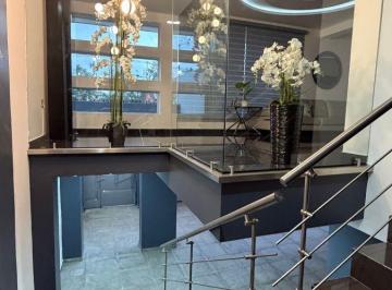 Casa de 6 habitaciones, Naucalpan de Juárez · Venta Casa de Lujo - Alberca y Dos Penthouse - Muy Iluminada, Amplios Espacios - Satélite, Edomex