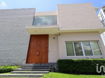 Casa · 700m² · 3 Recámaras · 6 Estacionamientos · Casa en Condominio en Venta en Puerta Las Lomas, Zapopan, Jalisco