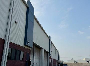 fb1ede07b085cb07fd55577b3d6456dedd1307018c18e30a5fb4c92ba369c85a · Bodega en Renta / Guadalupe / Miguel de La Madrid