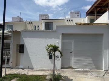 18a8f7df9149af45edebd5c4c460b0ee77b6d274d66b9cec4f61eb17b6693e6a · Casa en Venta en Misión Mariana, Querétaro