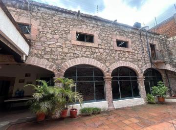 dedde99aeb145293ee4b05ada1042d83a851f218568c64d7c3a830be16367cee · Casa en Venta en El Centro Histórico Para Oficina, de Morelia, Michoacán