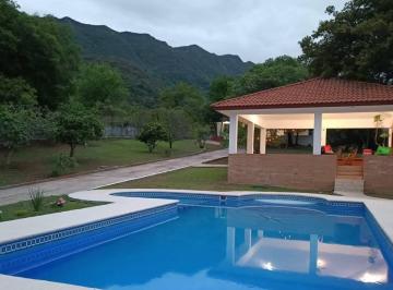 Quinta de 3 habitaciones, Santiago · Casa - Quinta Campestre | La Tinaja / Santiago N. L