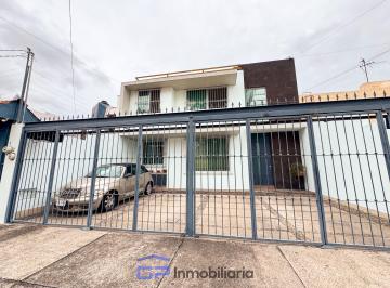 Casa de 3 habitaciones, Zapopan · Casa en Renta en Una Sola Planta en Lomas Altas