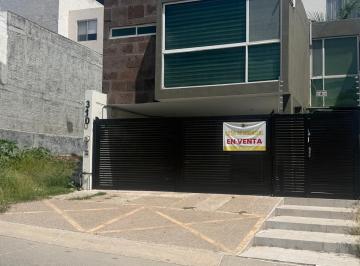 Casa de 3 habitaciones, León · Baja Precio de Casa en Barranca del Refugio