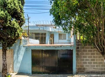 Casa de 3 habitaciones, Iztapalapa · Casa en Sideral, Iztapalapa, Cdmx