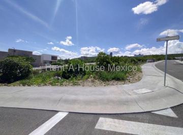 Terreno / Lote , El Marqués · Terreno Habitacional en Venta en Zaru