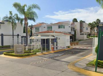 Casa de 3 habitaciones, Zapopan · Venta de Casa en Alambra Rio Guadiana 68, Zapopan, Jalisco, Cdmx - Remate Bancario