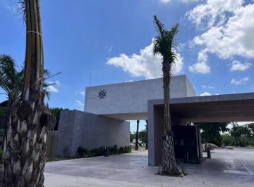 1 · Terreno Residencial en Esquina en Venta con Amenidades Sobre Carretera Merida - Progreso