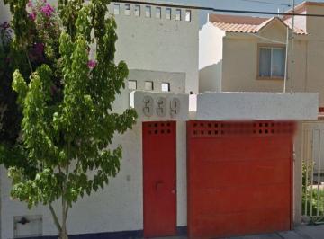 Casa de 2 habitaciones, Torreón · Casa Adjudicada en Venta en Las Torres, Torreón, Coahuila.